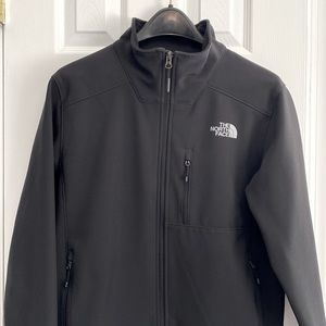 The North Face Black Mens Small Windwall Apex Bionic Jacket.